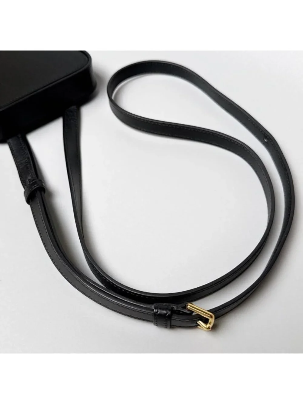 Hermes Akabox Smartphone Shoulder Bag Black